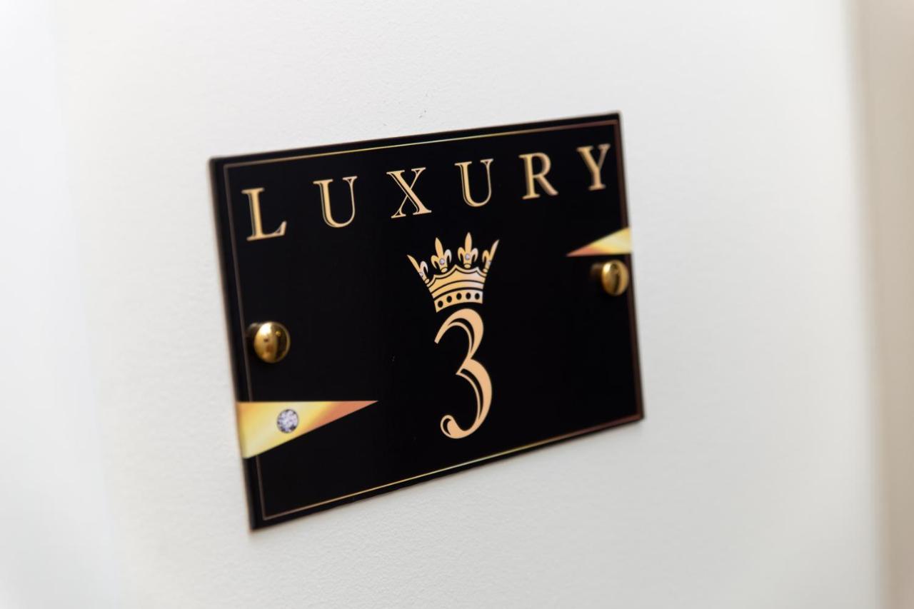 Luxury Number 1 Apartments Риека Экстерьер фото